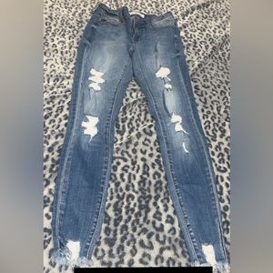 KanCan jeans juniors size 1 25” length